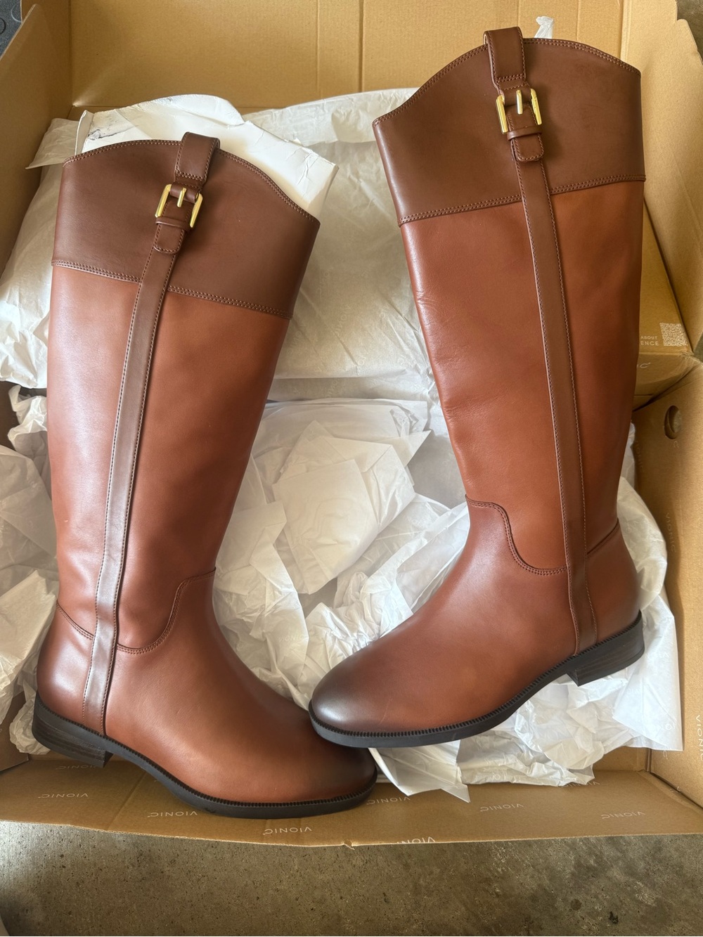Vionic Phillips Brown Leather Boots / New in box / Size 9